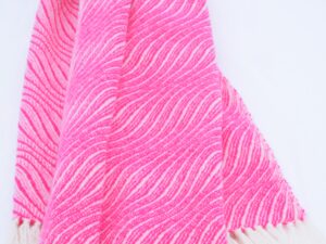 Laine pleed roosa
